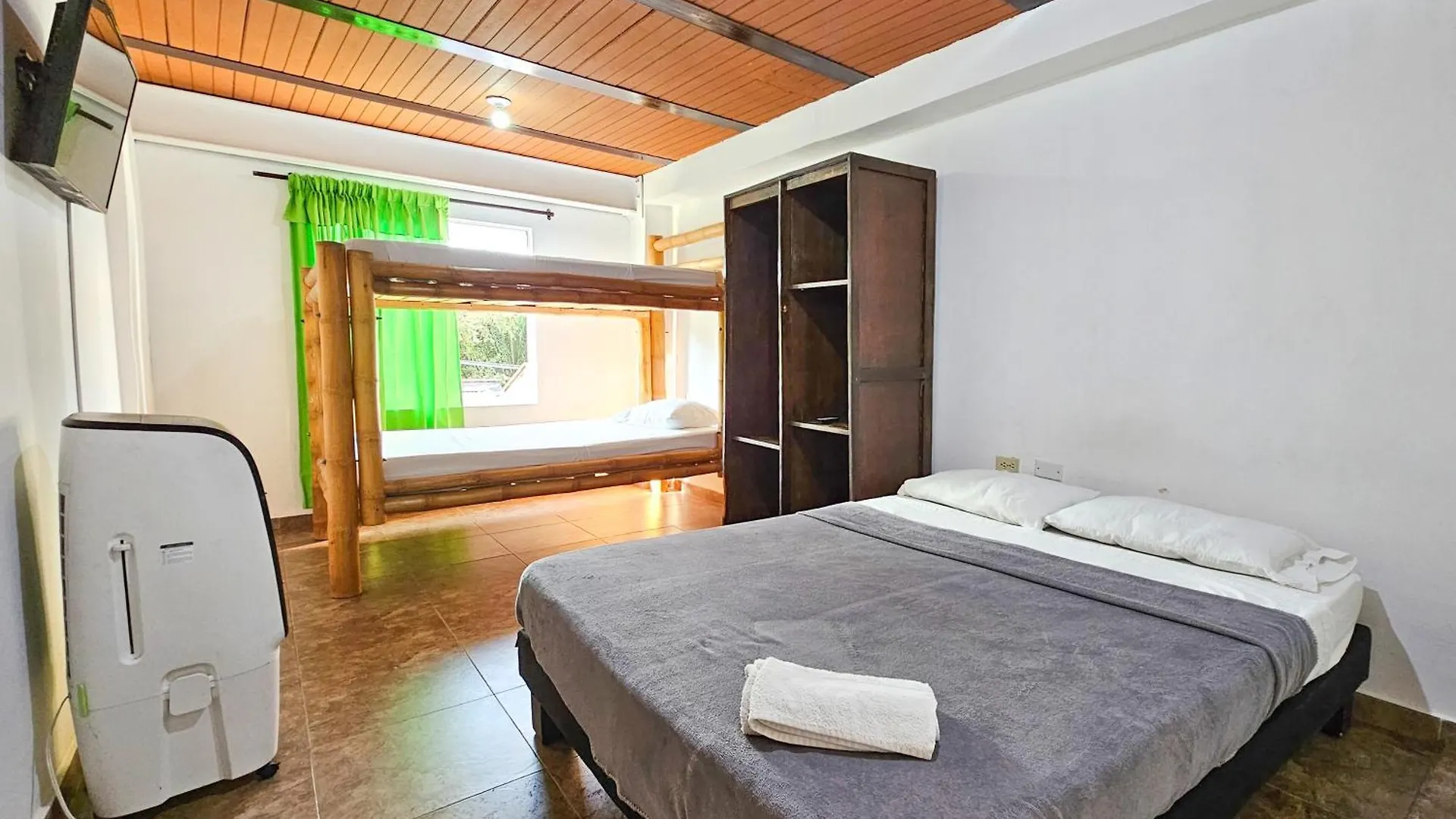 Guest house La Mercedes Lite Hostal By Mh Hotel Cali
